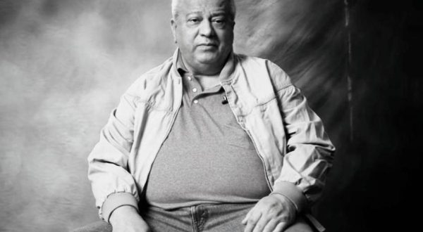 Άρτσι Καράς